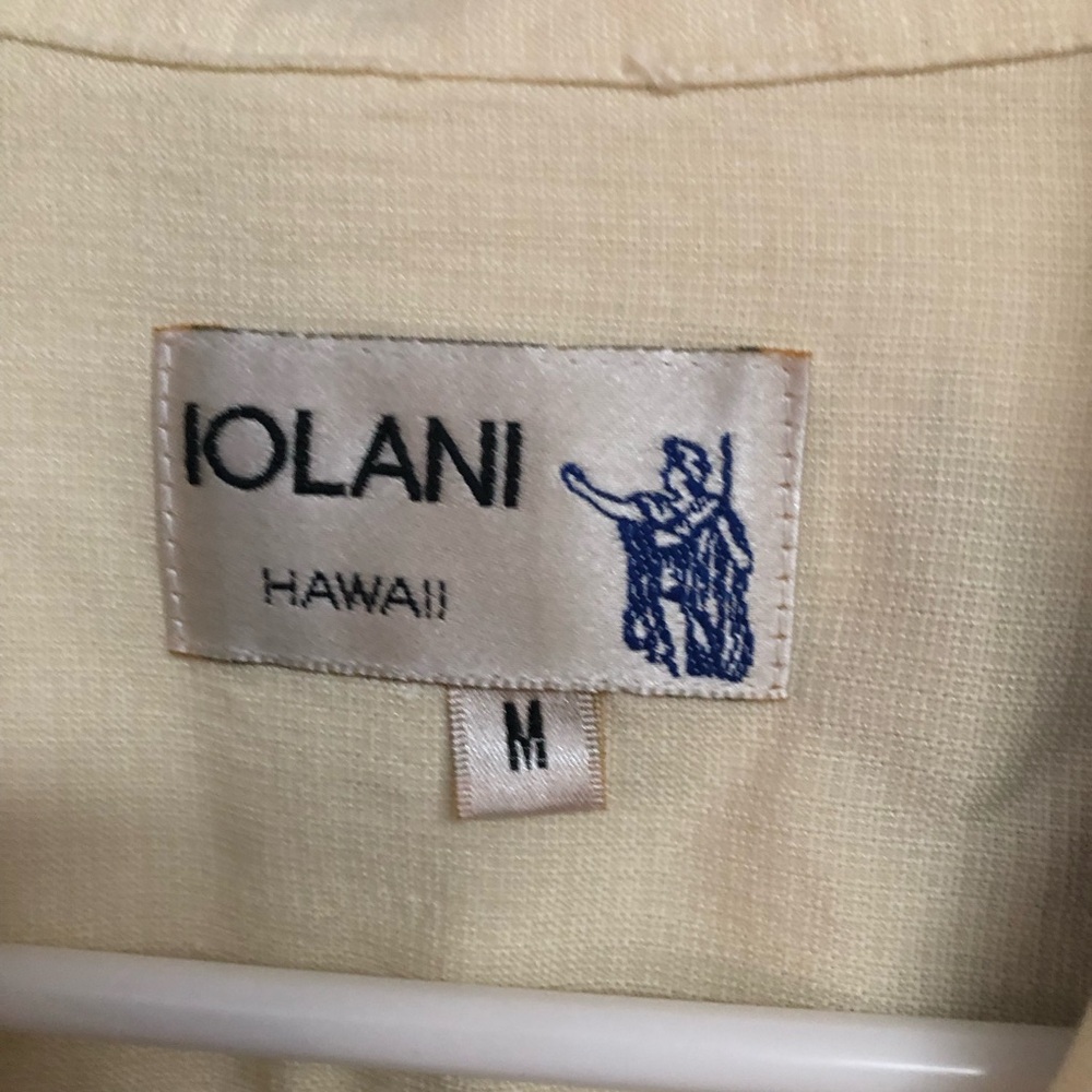 Iolani Hawaii Men's Cream 100% Rayon Floral Shirt Medium - Picture 2 of 4